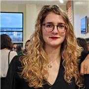 Je donne des cours particuliers du niveau collège jusqu'à la prépa (CPGE A/L). Je privilégie la visio mais si cela est souhaité et faisable, je peux venir à domicile. J'ai de l'expérience, j'aide des élèves depuis plusieurs années et différentes matières,